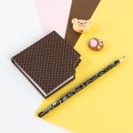 Památník voňavý ĆOKOLÁDA s tužkou a pryžemi