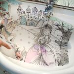 Podložka na kreslení FUNNY MAT - Monster trucks + pastelky zdarma