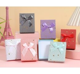 Dárková krabička malá se zlatým potiskem a mašličkou