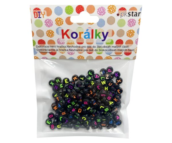 Černé korálky s abecedou k navlékání 25g